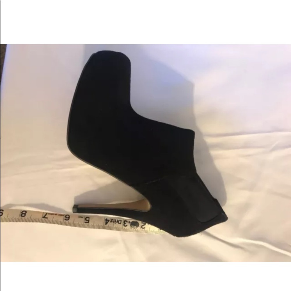 Jessica Simpson Booties - Picture 6 of 12